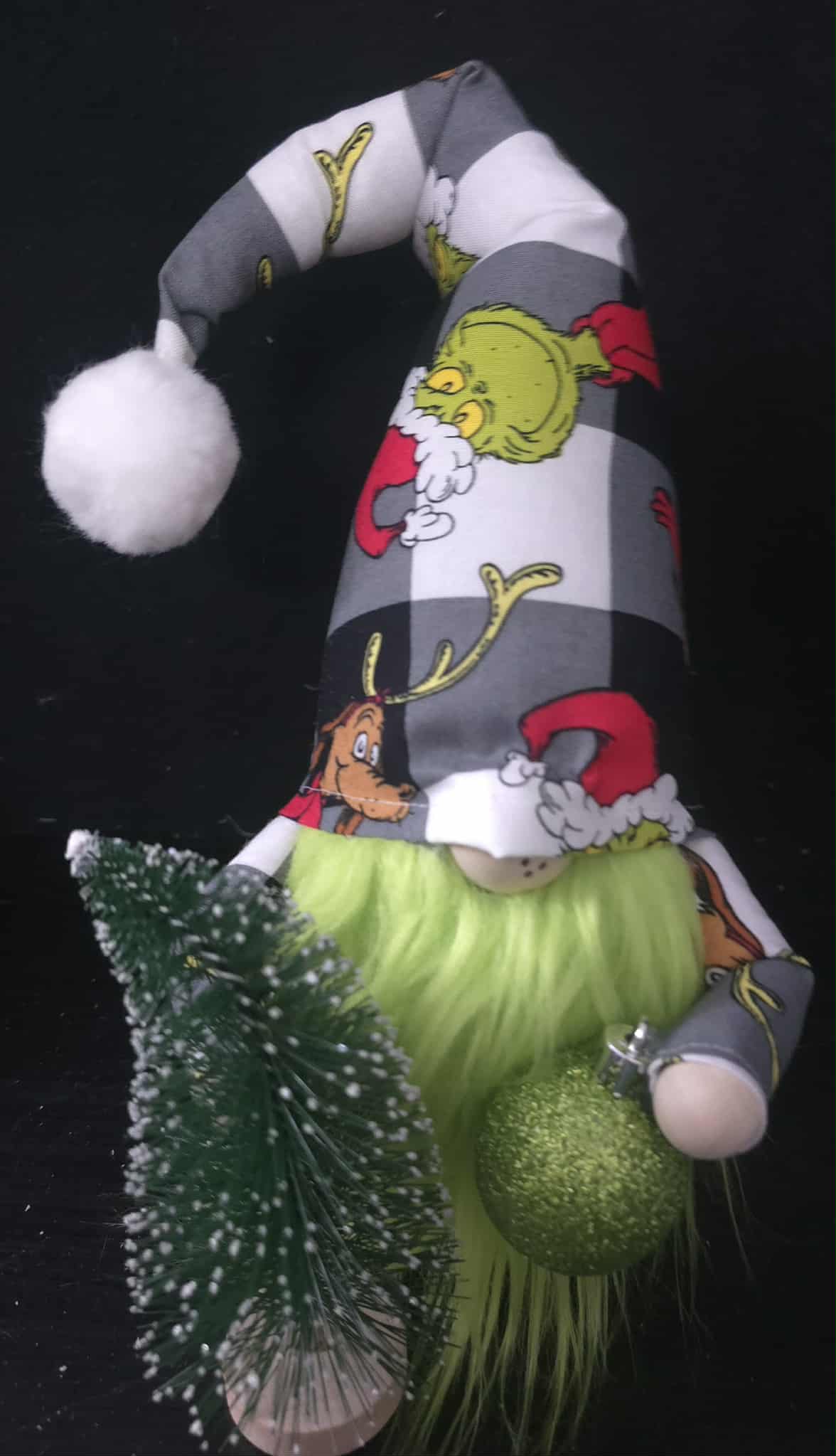 Black & White Grinch Gnome