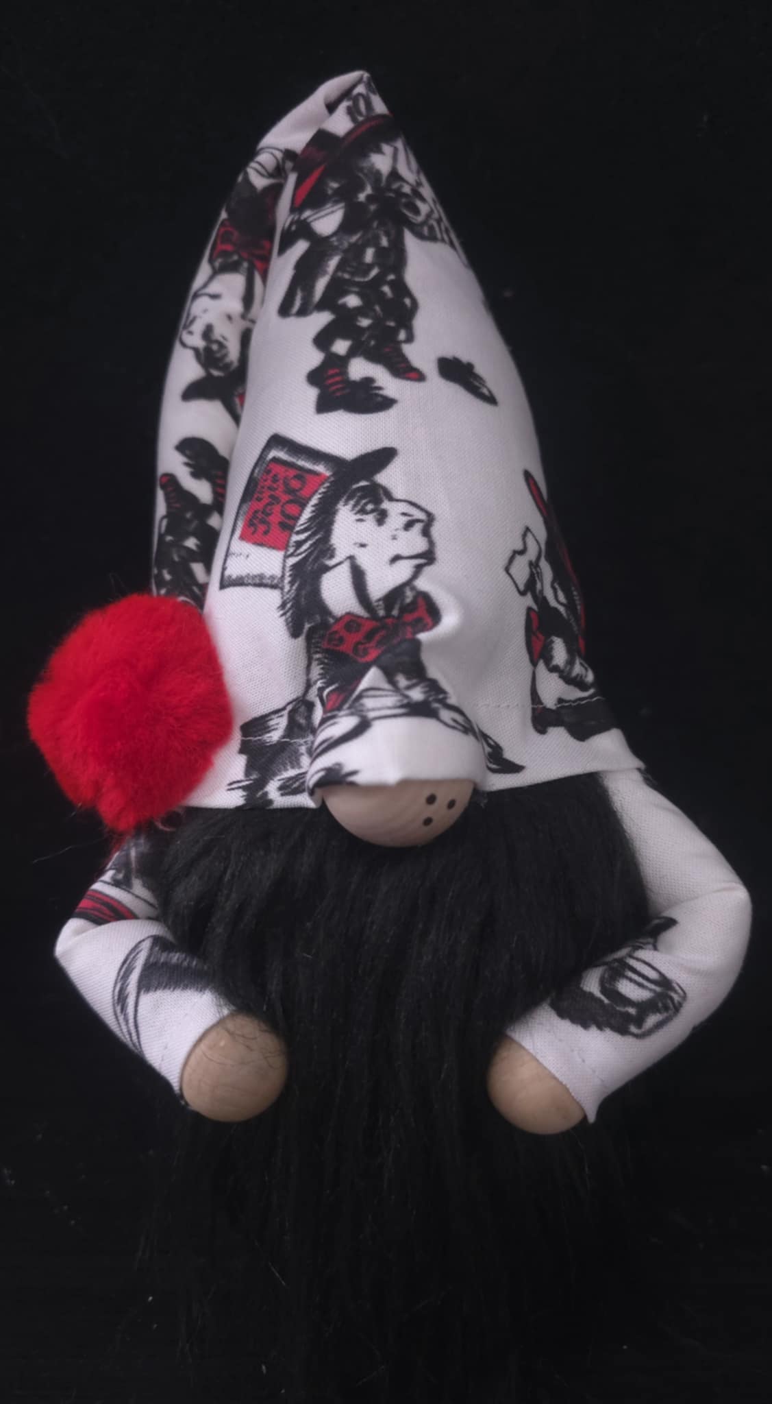 Mad Hatter Gnome