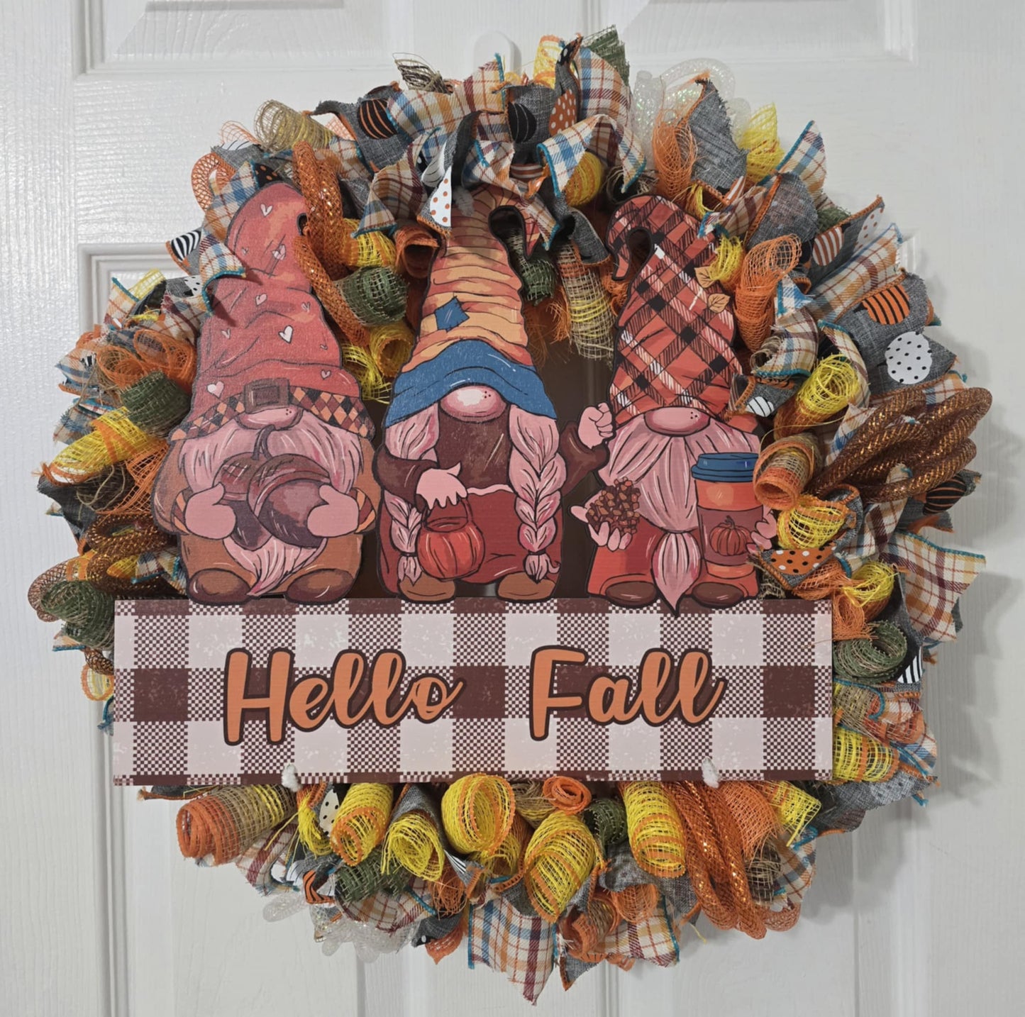 Gnomie Hello Fall Wreath