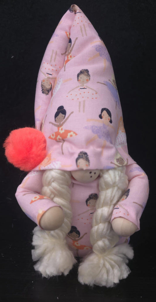 Ballet Dancers Gnome