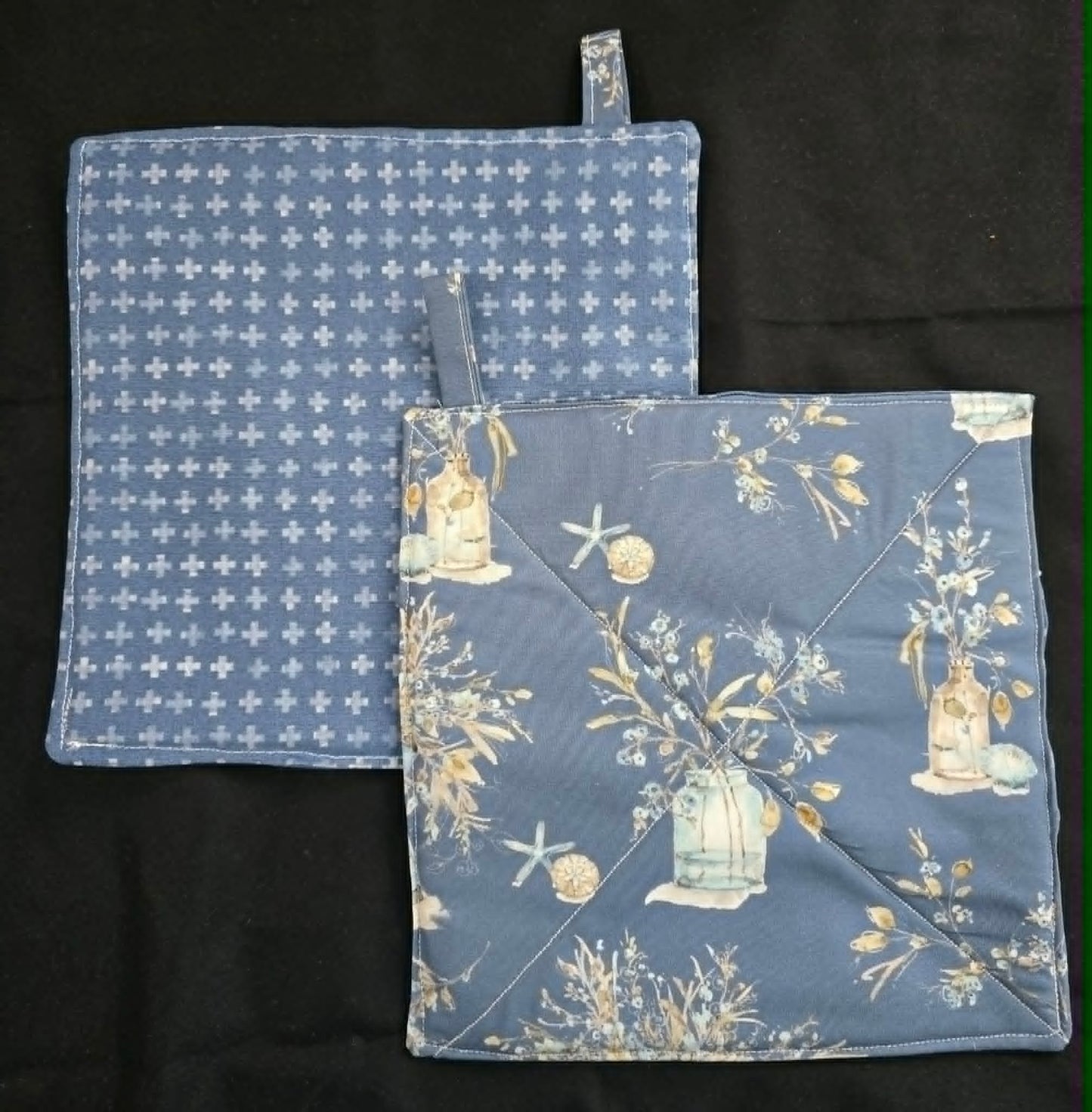 Flower & Sea Shells Pot Holders