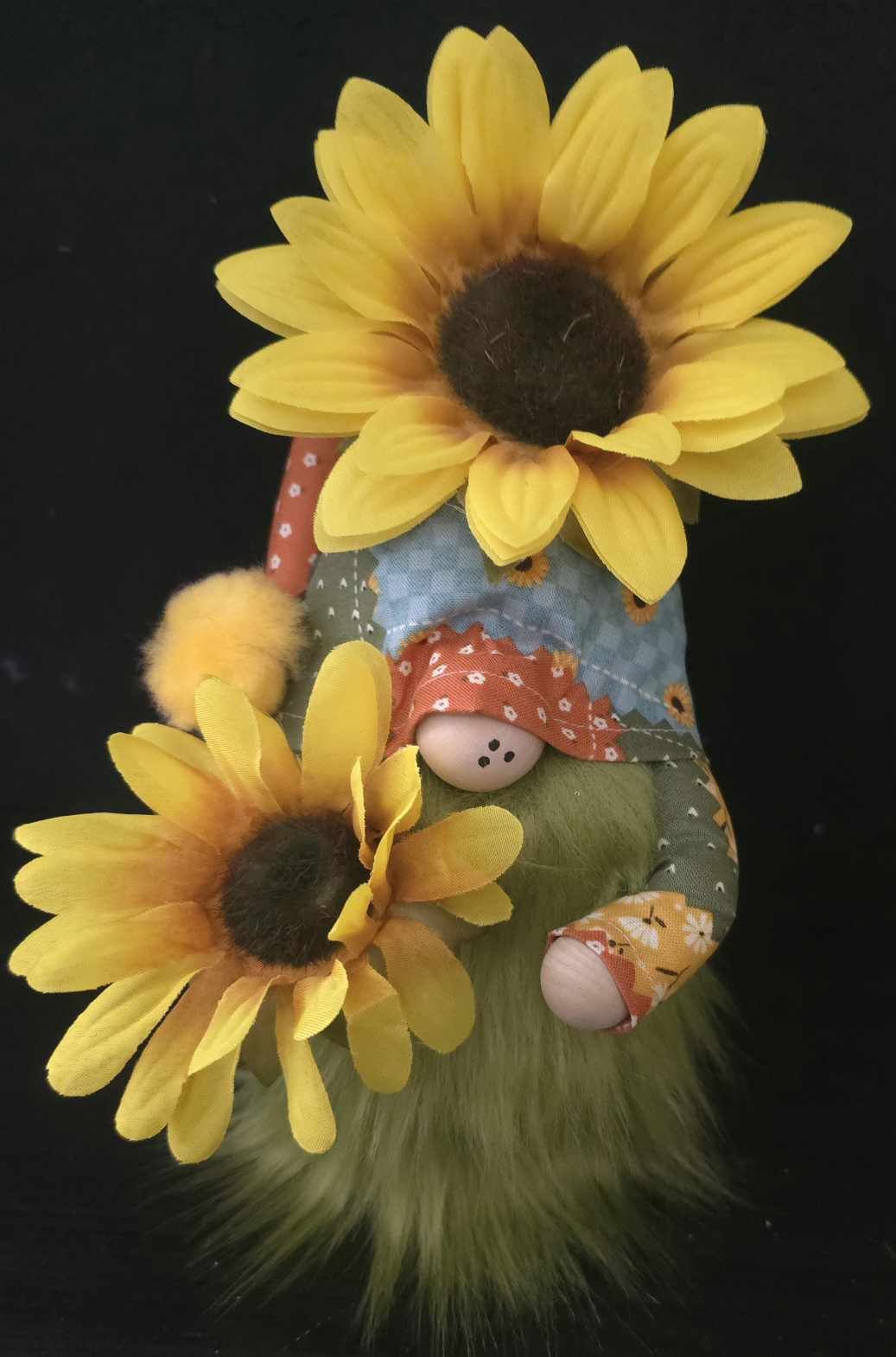 Patchwork Sunflower Gnome