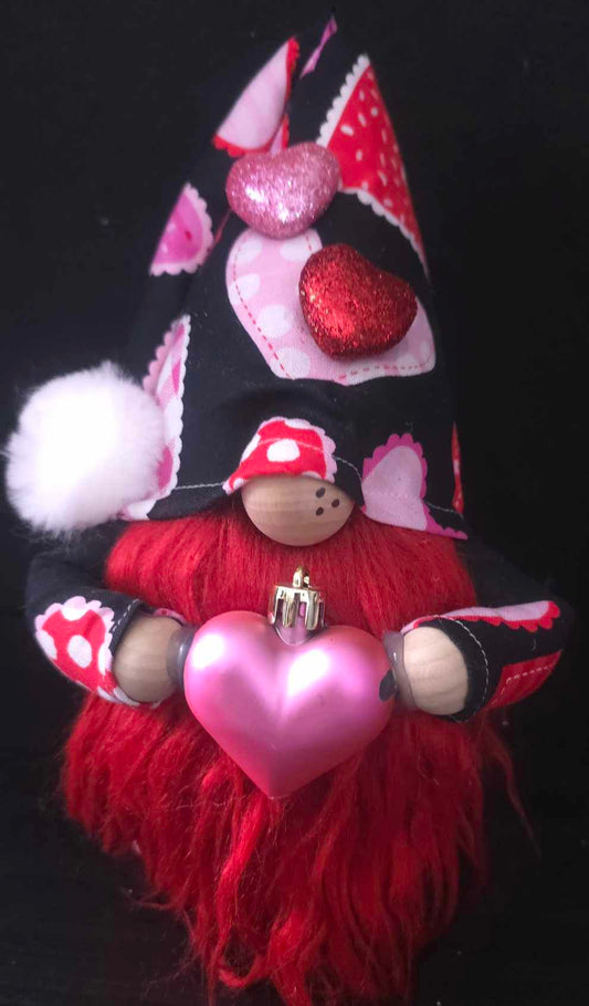 Jumbo Hearts Valentine Gnome