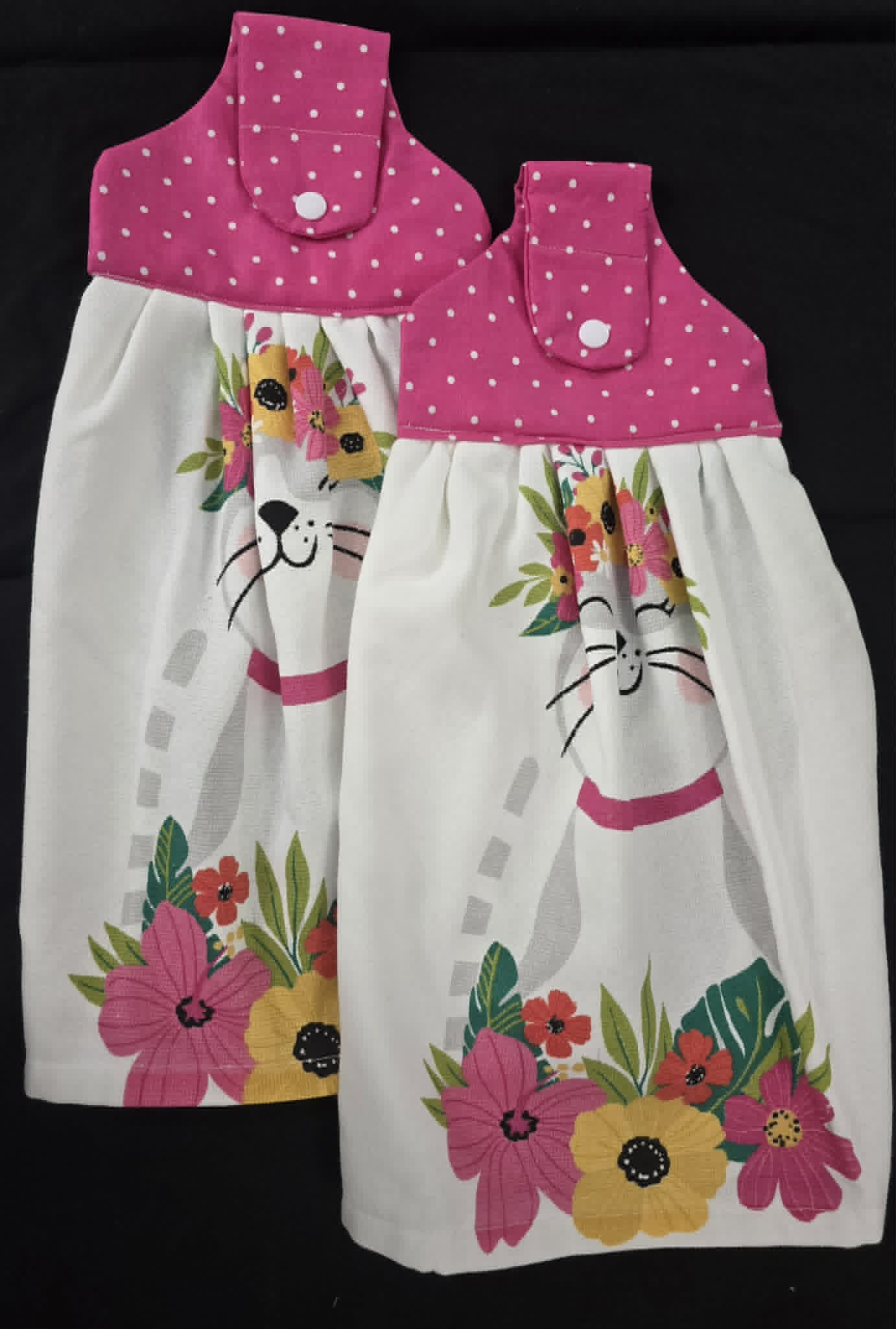 Kitty Cat Flower Hanging Towel