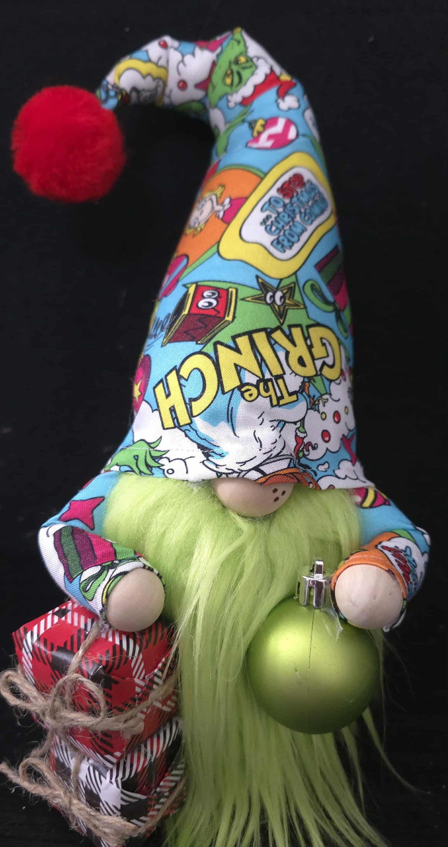 Grinch with Presents Gnome