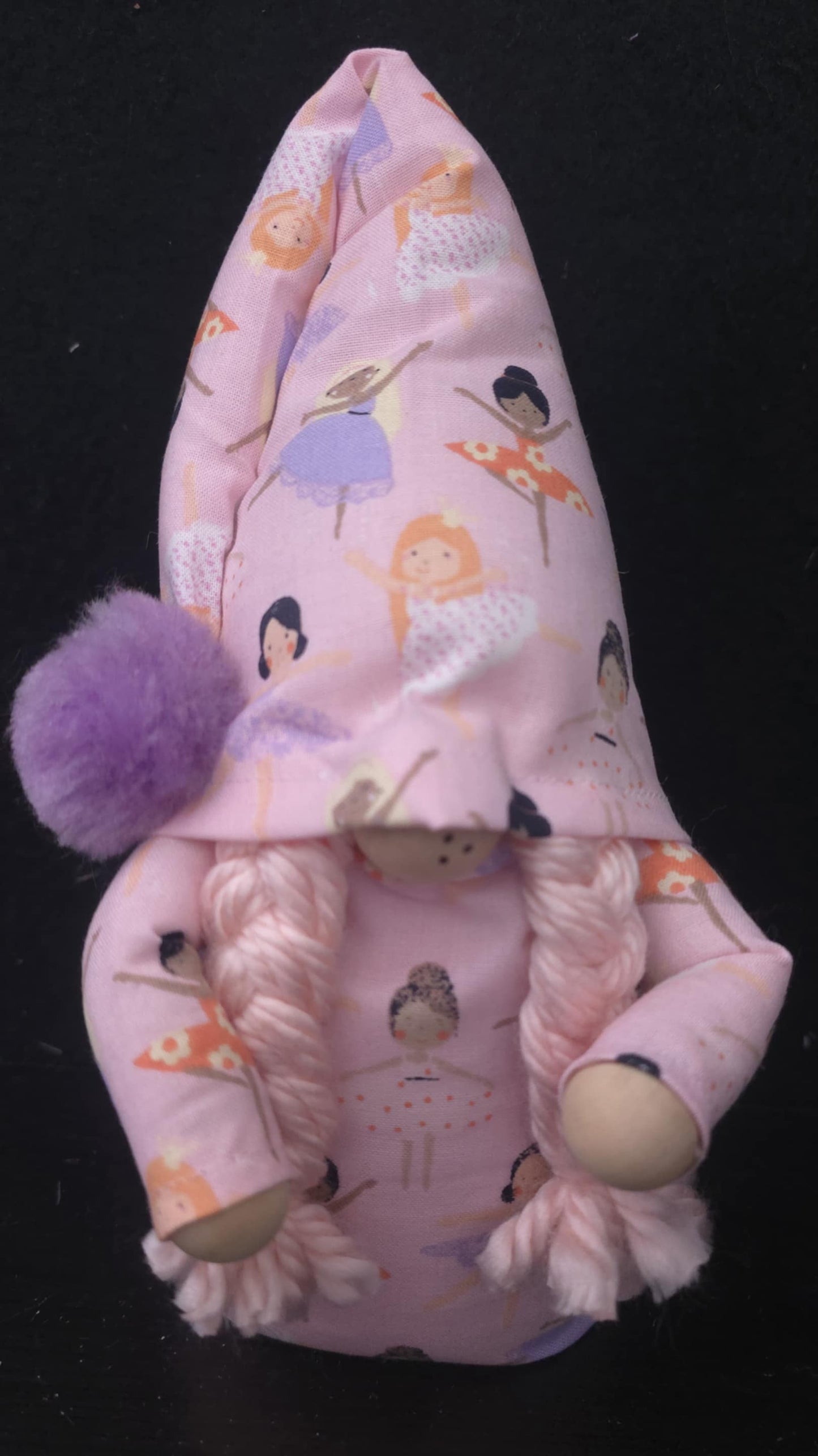 Ballet Dancers Gnome