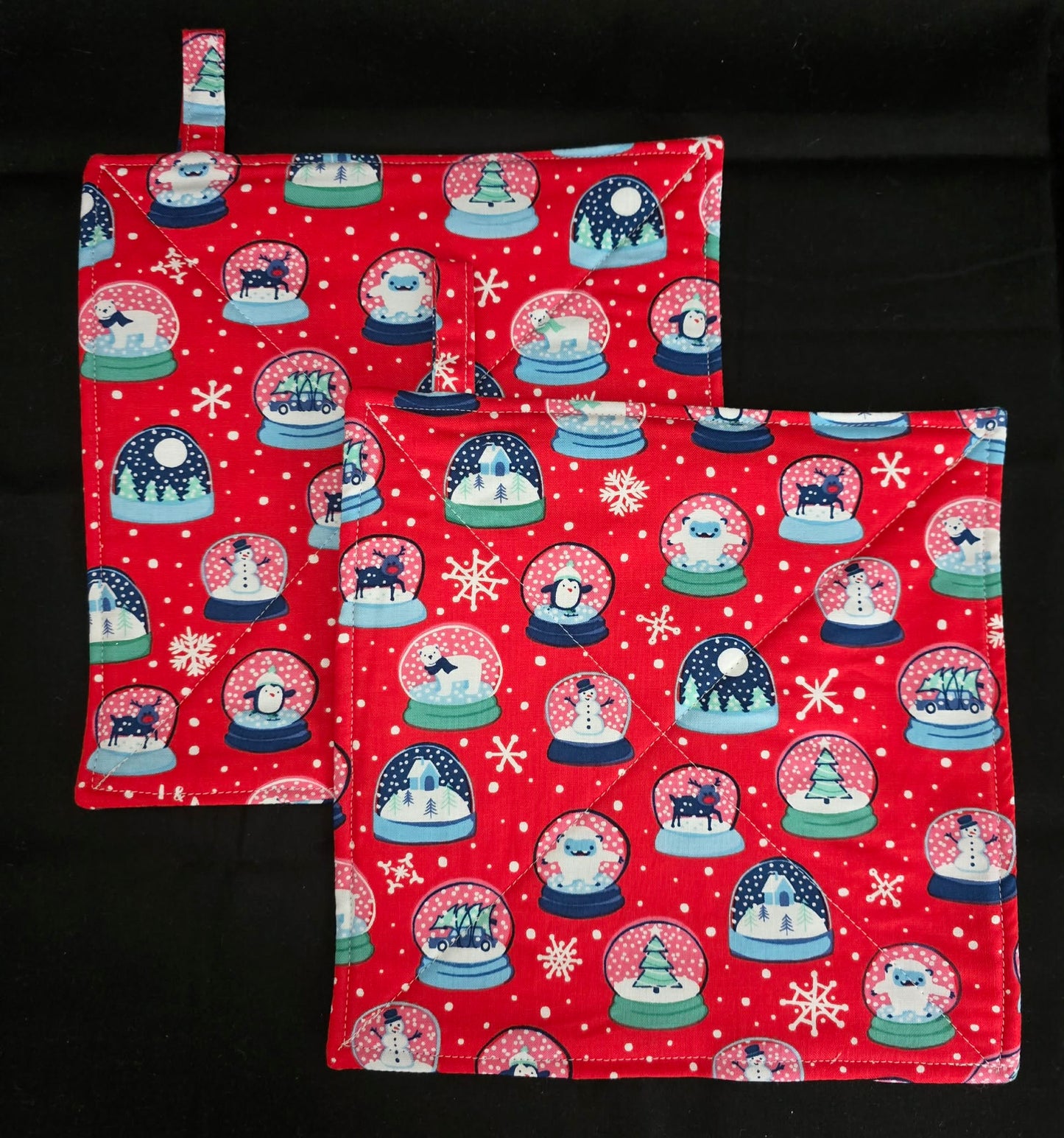 Snowglobe Pot Holders