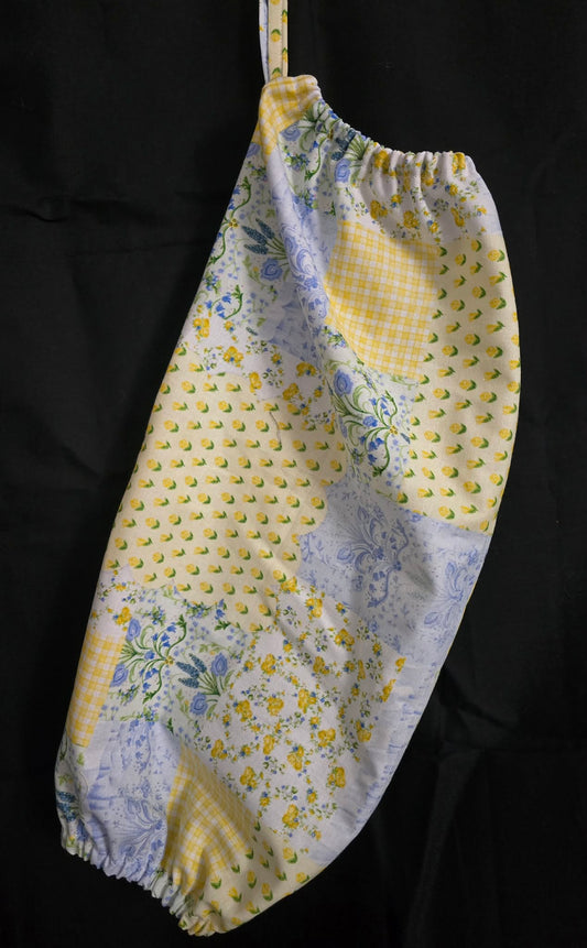 Quilted Print Reusable Grocery Bag Holder